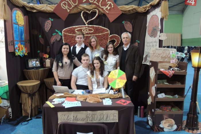 Ilustračný obrázok k článku Obchoďáci so svojou cvičnou firmou v Bratislave: Získali ocenenie najlepšie logo