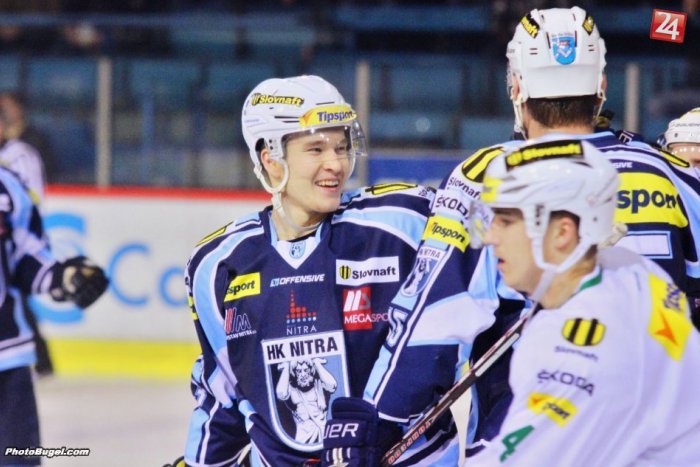 Ilustračný obrázok k článku Výmena dresov medzi Nitrou a Piešťanmi: Odchádzajú Rais a Hamrák!