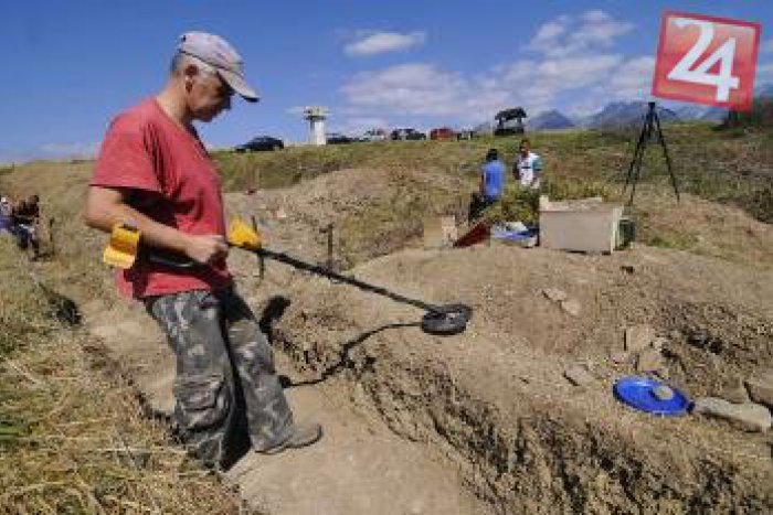 Ilustračný obrázok k článku Nitrianski archeológovia v Bojnej: Na veľkomoravskom hradisku pribudnú repliky slovanských objektov