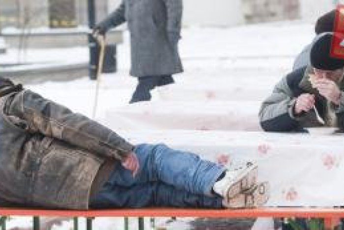 Ilustračný obrázok k článku Spoveď bezdomovca zo Spišskej: Na ulicu sa dostal po rozvode, bojí sa útokov opitých mladíkov