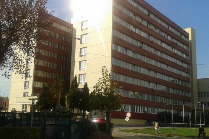 Ilustračný obrázok k článku Inšpektori skúmali výťahy na humenskej poliklinike: Zistených viacero nedostatkov!