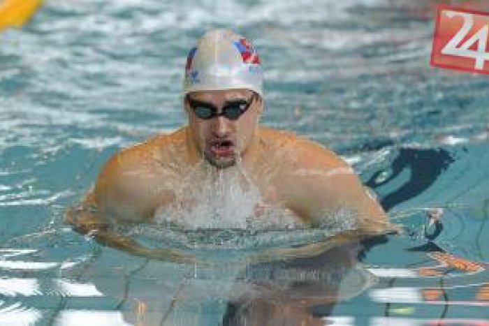 Ilustračný obrázok k článku Klobučník z bystrickej Dukly s novým národným rekordom: Postupuje do finále ME v plávaní!