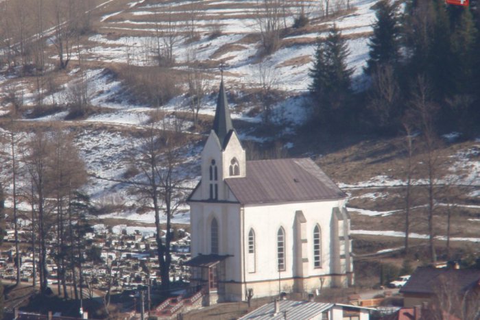 Ilustračný obrázok k článku Šokujúci úvod jasličkovej pobožnosti: Popálená Karolínka (7) je mimo ohrozenia života