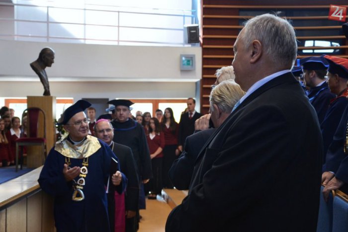 Ilustračný obrázok k článku Vedecká rada Katolíckej univerzity vyjadrila podporu rektorovi