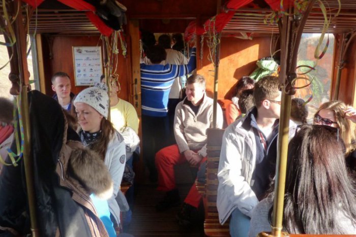 Ilustračný obrázok k článku Električka Kométa je veľkým úspechom roka 2013. Stále priťahuje výletníkov i fotografov