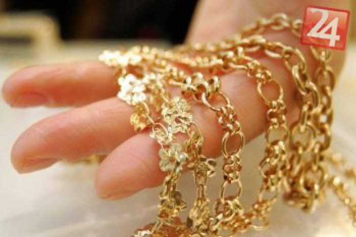 Ilustračný obrázok k článku V košickej záložni vyčíňal maskovaný muž s kovovou tyčou!