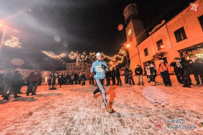 Ilustračný obrázok k článku Rozdajú si to v januárovom chlade: Bežci prebehnú kilometre centrom Bystrice