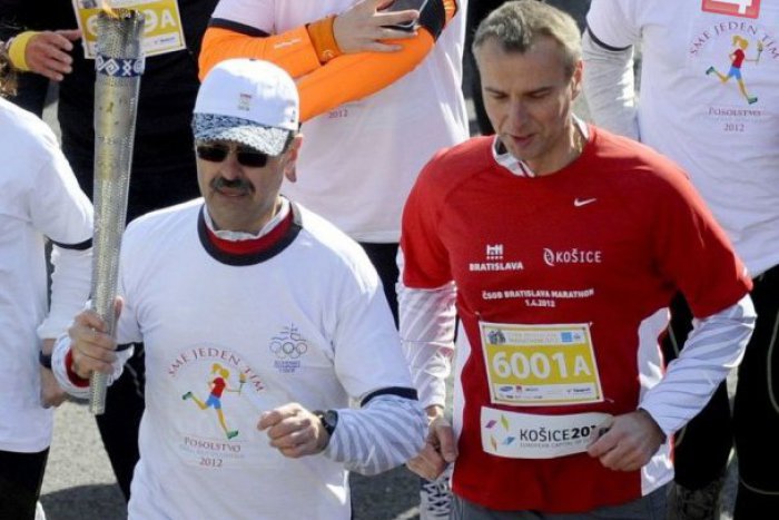 Ilustračný obrázok k článku Košický trojkráľový beh: Vianočné kalórie bude medzi bežcami páliť aj primátor
