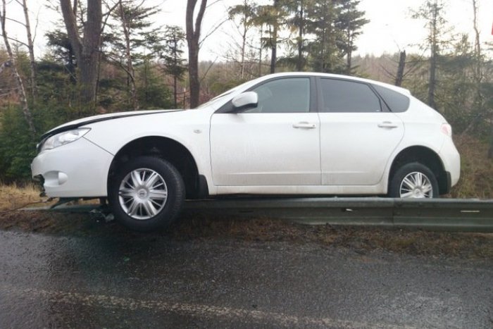 Ilustračný obrázok k článku OBRAZOM: Takto sa pod Tatrami cez víkend šmýkali autá