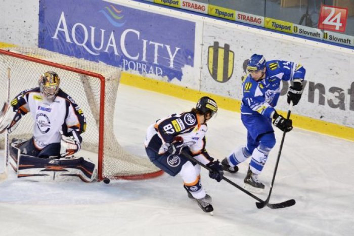 Ilustračný obrázok k článku V Košiciach sa hral hokej šesťdesiat minút bez gólu: V samostatných nájazdoch sa napokon presadili Kamzíci