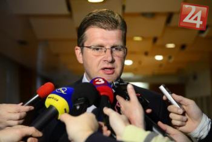 Ilustračný obrázok k článku Minister životného prostredia: Geologický prieskum bude predĺžený