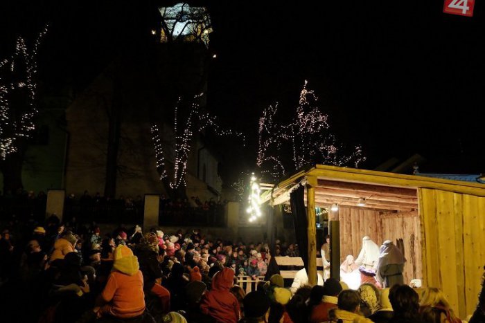 Ilustračný obrázok k článku Popradské Vianoce 2013 si prišlo pozrieť 30 tisíc ľudí.  Viete, koľko to všetko stálo?