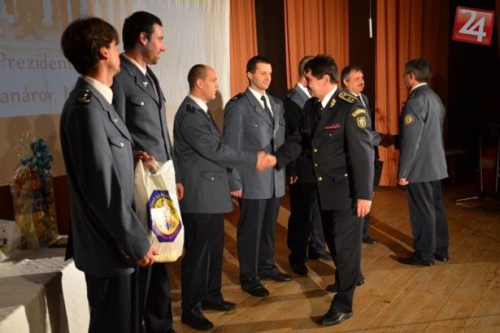 Ilustračný obrázok k článku Oceňovanie hasičov v kraji: Medailu odovzdali aj za záchranu života v čase voľna