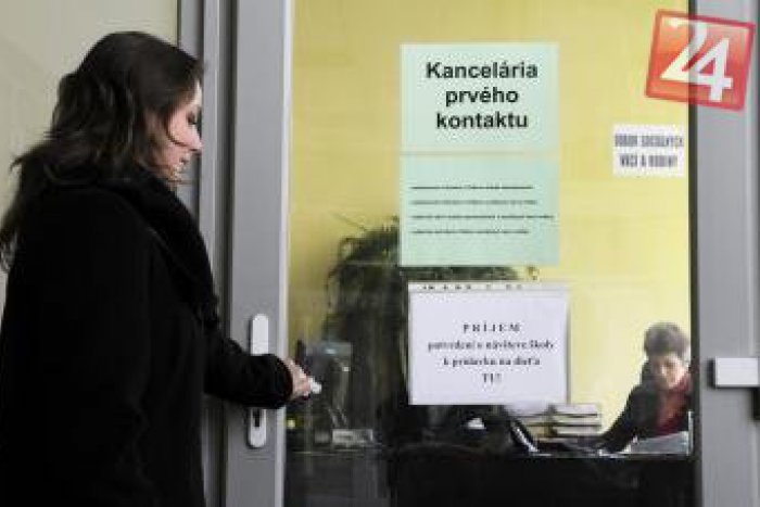 Ilustračný obrázok k článku Mimoriadne zmeny kvôli teplu: Takto si mestskí úradníci upravili úradné hodiny!