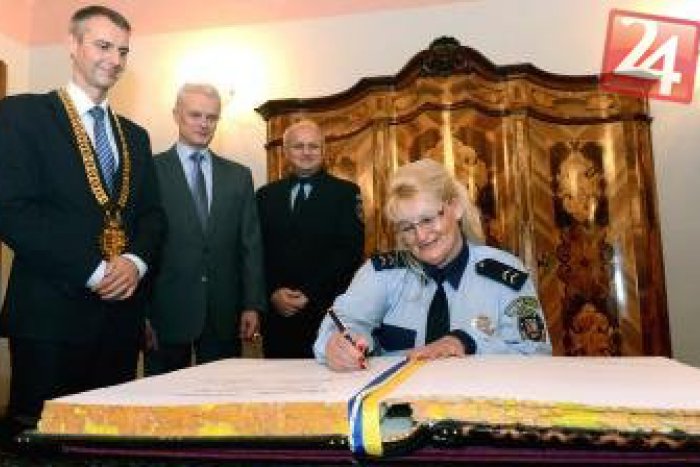 Ilustračný obrázok k článku Primátor mesta ďakoval 39 mestským policajtom: Tí chránia majetok obyvateľov a mesta už 20 rokov