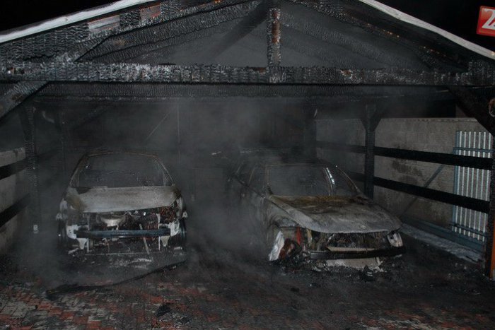 Ilustračný obrázok k článku V Andiciach horelo: V plameňoch skončili dve osobné autá