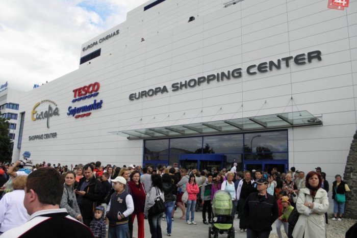 Ilustračný obrázok k článku Výstavba druhej časti Europy: Vieme, kedy sa projekt za takmer 15 miliónov € začne stavať!