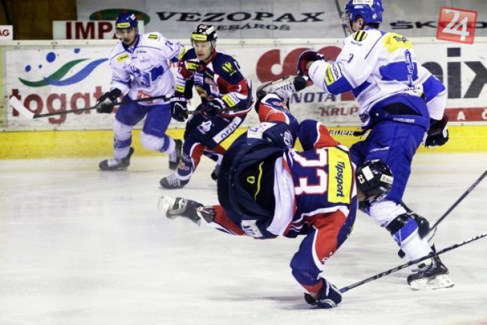 Ilustračný obrázok k článku Výhra nad kamzíkmi z Popradu: Šupler je rád, že hráči dodržali taktické pokyny