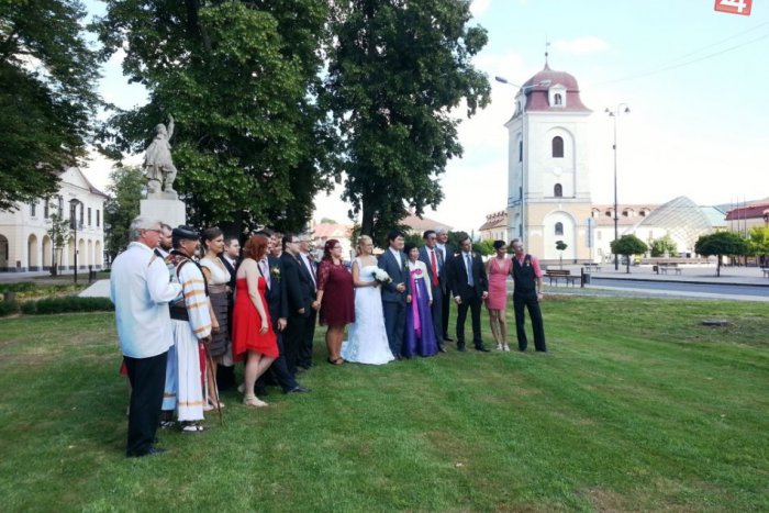 Ilustračný obrázok k článku Exotické svadby Brezňanov: Brali sme si partnerov aj z Kórey či Rumunska