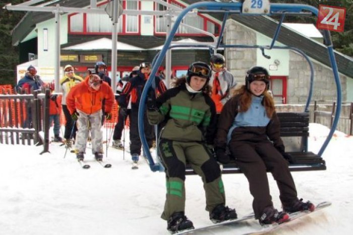 Ilustračný obrázok k článku Okolité strediská hlásia veľmi dobré podmienky: Niekde je aj vyše pol metra snehu