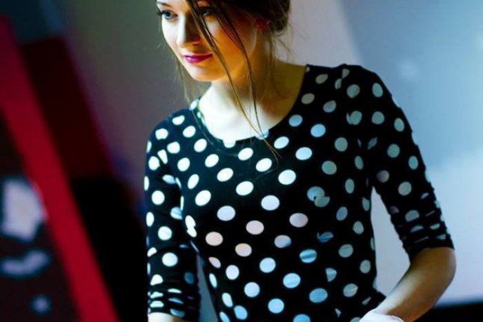 Ilustračný obrázok k článku Táto hudobná skupina sa prezentuje rafinovane: Troch bratov dopĺňa atraktívna klávesáčka!