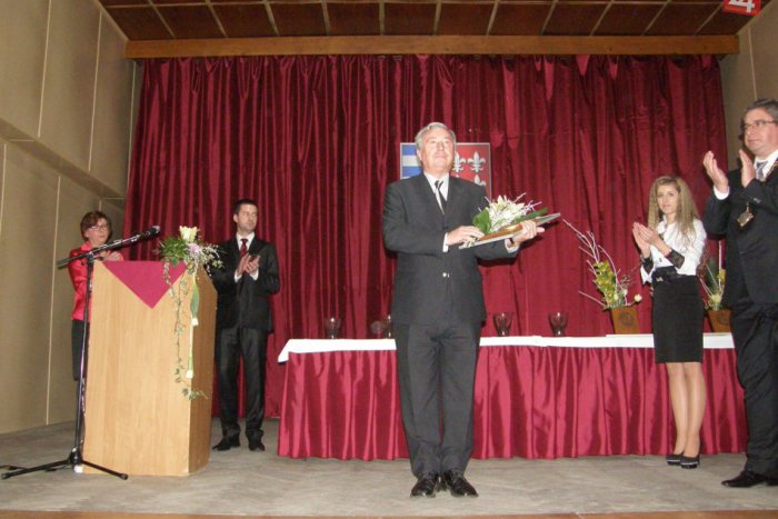 Ilustračný obrázok k článku Vedec aj zborista Pivovarči: Autor viac ako 150 zlepšovákov, kedysi hrával hokej za Mostáreň Brezno