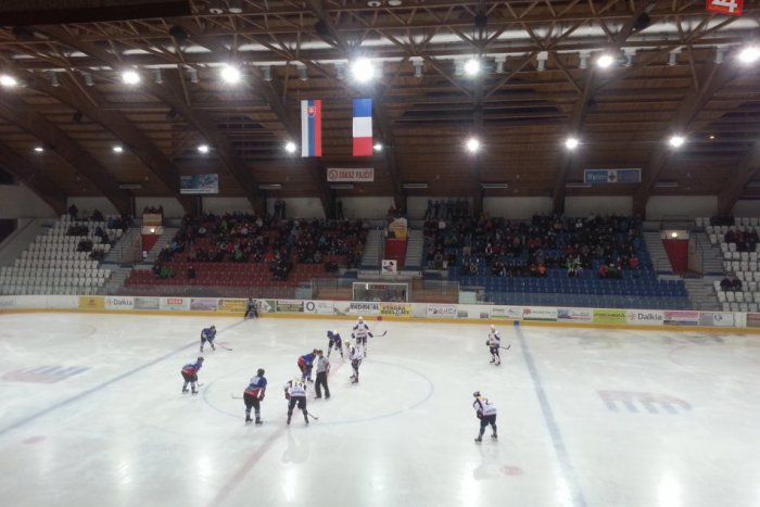 Ilustračný obrázok k článku Prezident hokejové klubu Brezno: Naša úloha krízových manažérov sa končí