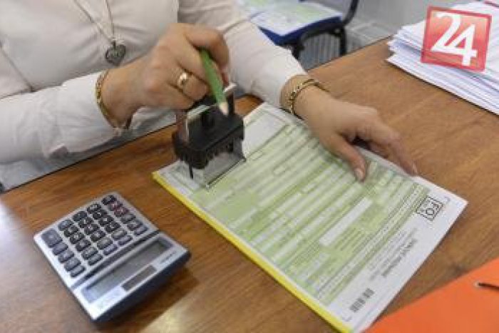 Ilustračný obrázok k článku Po Vladimírovi (54) a Marošovi (37) idú kvôli daniam a odvodom policajti: Aha, čo im hrozí!