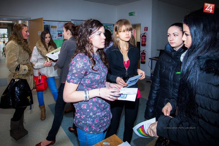 Ilustračný obrázok k článku Európska komisia preverí prekladateľov: Testom prejde aj nitrianska UKF