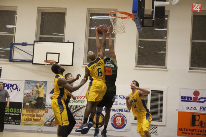 Ilustračný obrázok k článku Blíži sa play-off. Vo Svite sa hral kvalitný basketbal aj v sobotu