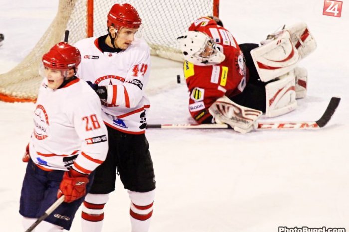 Ilustračný obrázok k článku Hokejová dráma v 2. lige: Nitra s Bystricou s deľbou bodov!