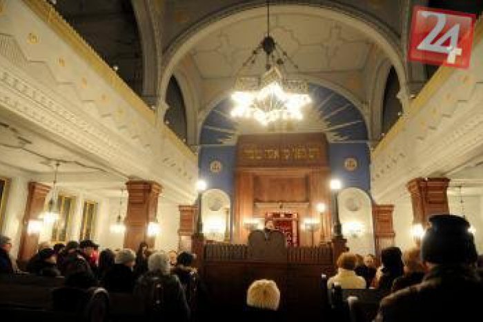 Ilustračný obrázok k článku Synagóga opäť na stole poslancov: Mesto požiada o nenávratný finančný príspevok na jej záchranu