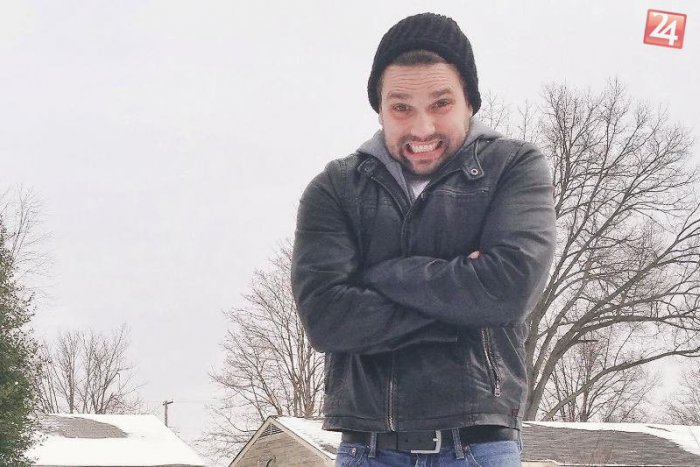 Ilustračný obrázok k článku Mladík sa na rok vzdal topánok: Netradičným spôsobom pomáha chudobným deťom