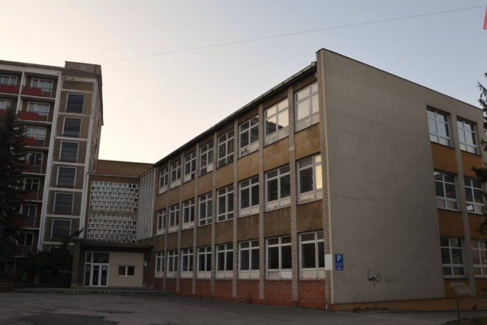 Ilustračný obrázok k článku Triedy bývalého učilišťa na Supre sa majú zmeniť na detské centrum