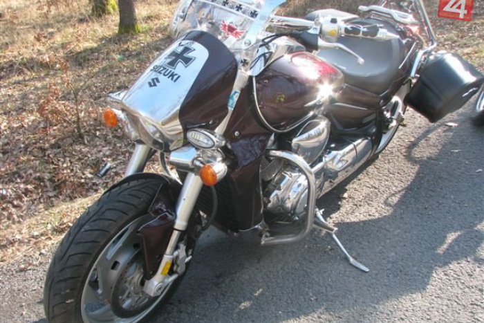 Ilustračný obrázok k článku Otrasná nehoda na ceste: Motorkár vrazil do dopravného značenia, podľahol zraneniam!