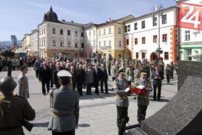 Ilustračný obrázok k článku Od hrôz vojny ubehlo už 69 rokov: Bystričania budú spomínať na oslobodenie svojho mesta