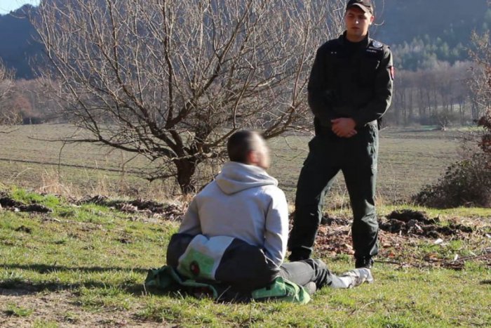 Ilustračný obrázok k článku Muž (34) z Plešivca spravil osudovú chybu: Krádež za 970 eur a o dva dni urobil toto!