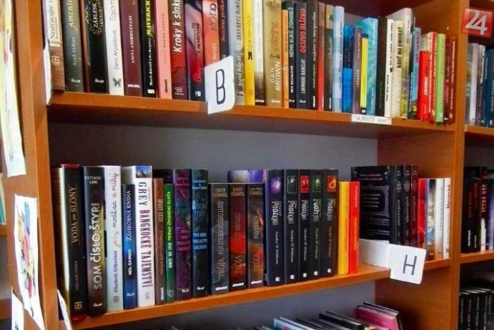 Ilustračný obrázok k článku Počas roka sa na UK uskutoční 650 000 výpožičiek, počet upomienok s elektronickým systémom klesol