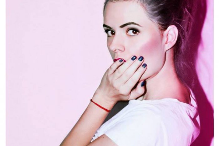 Ilustračný obrázok k článku Mladá, krásna a nadaná: Lučenčanka Barbora (22) svoje fotky úspešne šíri aj vďaka Facebooku