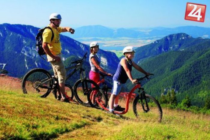 Ilustračný obrázok k článku V Liptove otvoria letnú sezónu: Tešte sa na flyboardistov, snowboardov i pretekátrov F2