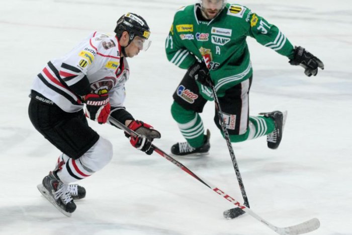 Ilustračný obrázok k článku Barani v Skalici bojovali o tretie víťazstvo v play-off: V bráne sa objavil aj Košarišťan