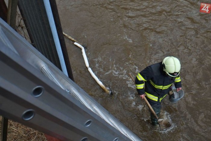 Ilustračný obrázok k článku Únik olejových látok v Kežmarku: Mimoriadna situácia stále trvá!