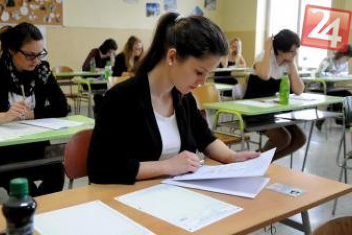 Ilustračný obrázok k článku Maturanti písali sloh zo slovenčiny: Tieto témy dostali na výber