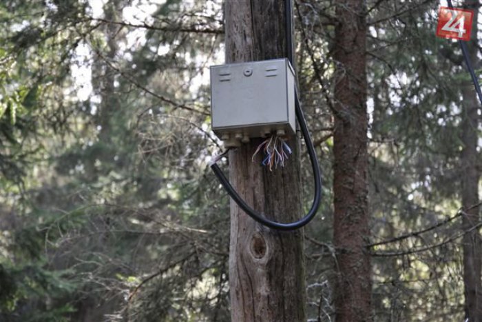 Ilustračný obrázok k článku Ani zlato, ani šperky: Zlodej ukradol telefónny kábel!