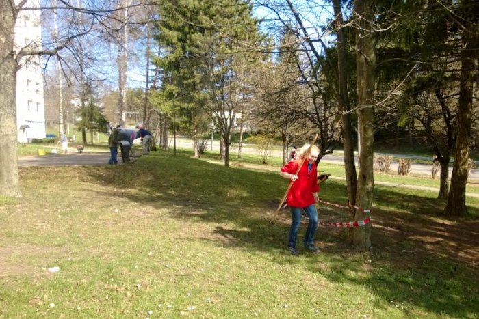 Ilustračný obrázok k článku Čistenie Banskej Bystrice? Kým niekde je účasť nadpriemerná, inde sa nezapojí nikto