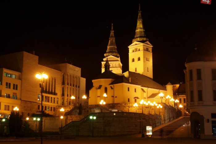 Ilustračný obrázok k článku Podrobný zoznam: Kedy môžete zájsť v meste počas Veľkej noci na bohoslužby?