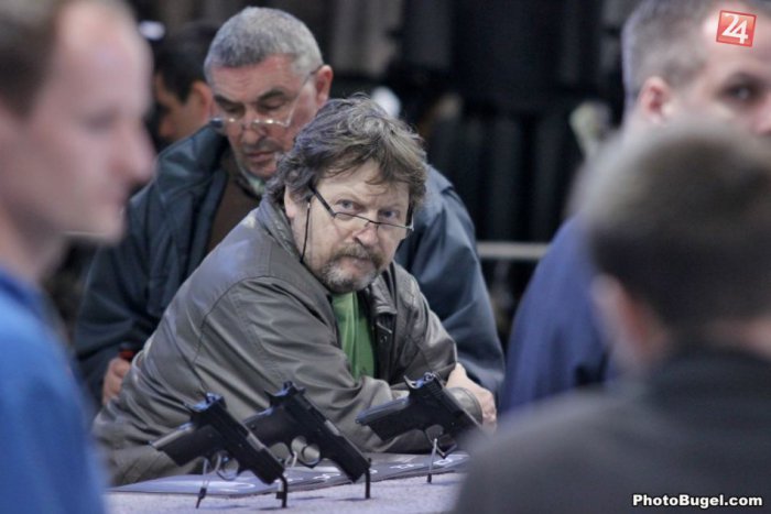 Ilustračný obrázok k článku Dravé vtáky a lovecké náčinie: Na Agrokomplexe sa stretli poľovníci a rybári