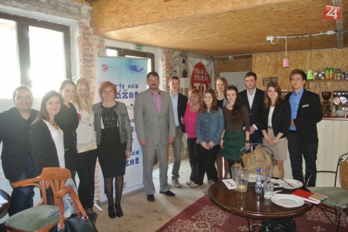 Ilustračný obrázok k článku Bystrickí študenti a ich zaujímavý nápad: Pod Urpínom chcú vlastnú televíziu!