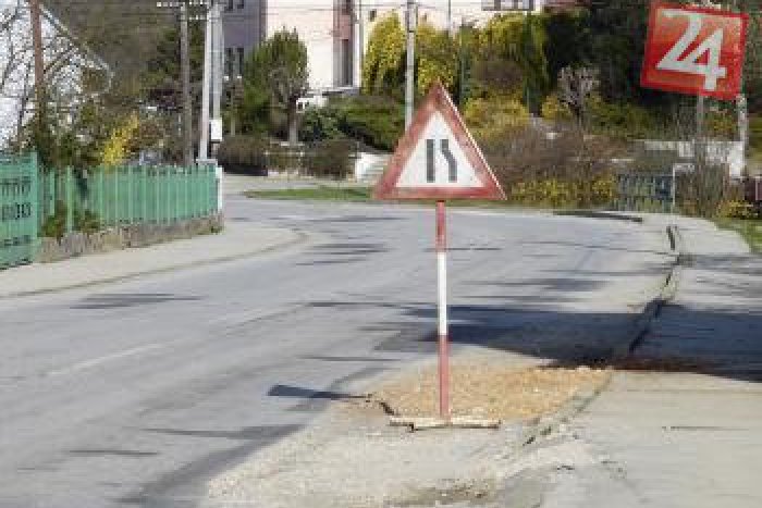 Ilustračný obrázok k článku Obyvateľov trápia časté poruchy vodovodu: V Jelšave tento rok už mali 7 rozkopávok!