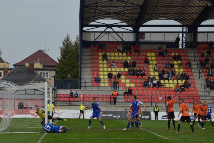 Ilustračný obrázok k článku Dukla na ružomberskom trávniku: Zápas s množstvom nepremenených šancí rozhodol gól v úvode